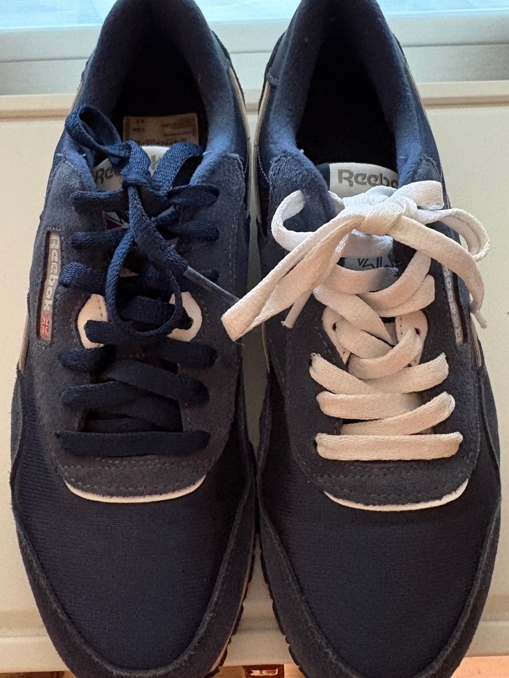 Reebok Classic Women’s Navy Sneakers with Mixed Laces
